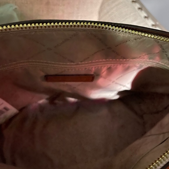 Michael Kohrs brand new purse with tags - Picture 4 of 7